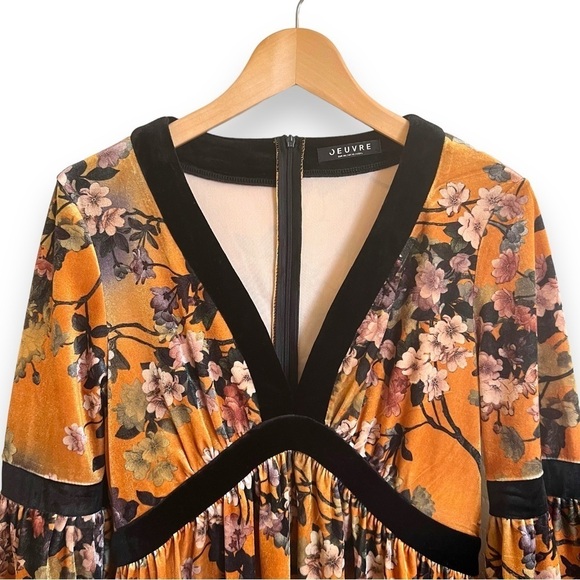 70s Boho Vibes Velour Bell Sleeve Floral Dress Size Large - Picture 3 of 9